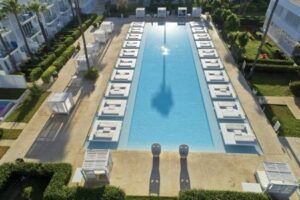 So White Club Resort