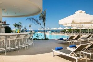 Nissiblu Beach Resort