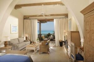 Columbia Beach Resort Pissouri