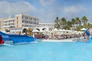 Louis Phaethon Beach